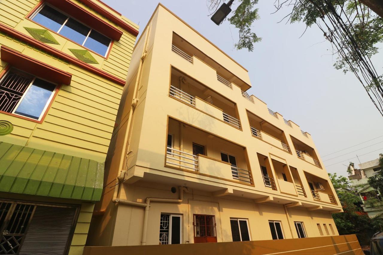 Oyo Hotel Ayush Palace Cuttack Buitenkant foto